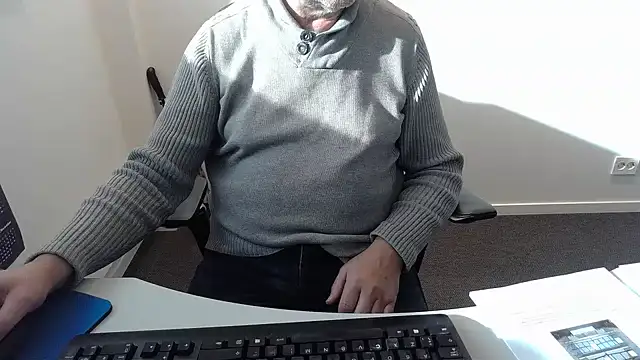 XXX chat uživo modela Buggemann