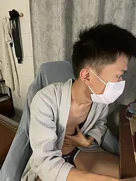Zhang_yiovo Live XXX Chat