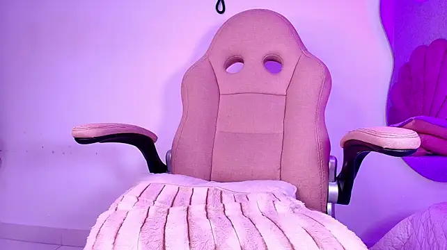 XXX chat uživo modela mia_colls