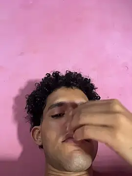 แชท XXX สดของ Stickmendez
