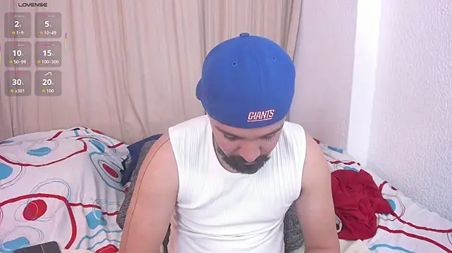 max_ed Live XXX Chat