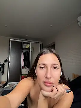 AleksandraRich Adlı Modelin Canlı XXX Sohbeti
