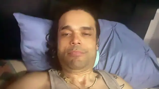icebergslim281's Live XXX Chat