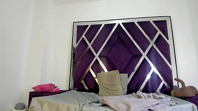 kiaraht's Live XXX Chat
