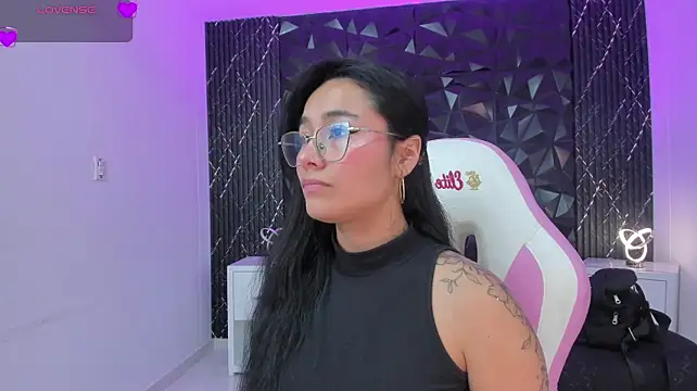 AnaiaClarck's Live XXX Chat