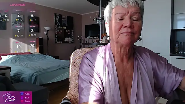 roxana_brooks Adlı Modelin Canlı XXX Sohbeti