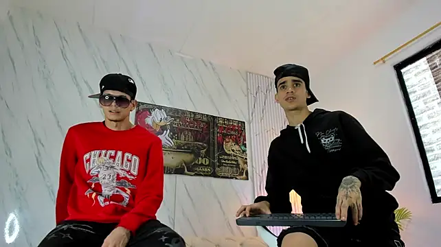 Chat +18 de COOL_BOYS2 ao vivo