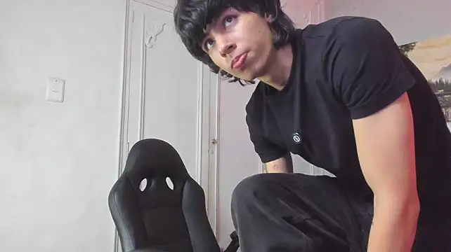 Tyler_durten Chat XXX in diretta