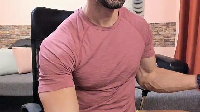 XXX chat uživo modela HotHunkTrainer