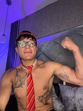 XXX chat uživo modela Hassbyd