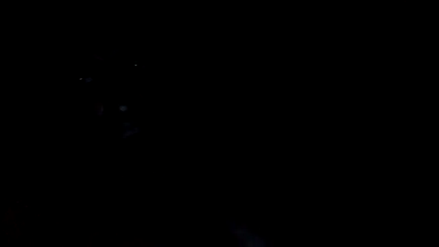 DREshots: απευθείας συνομιλία ΧΧΧ