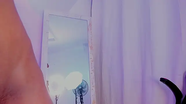 krayno_moore 即時 XXX 聊天