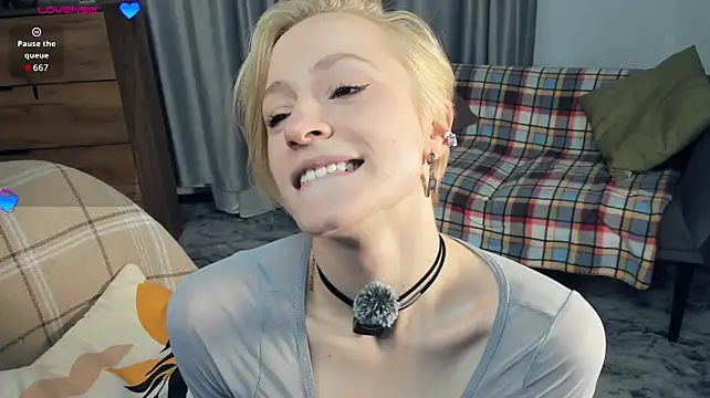 JanettePerro – Naživo XXX chat