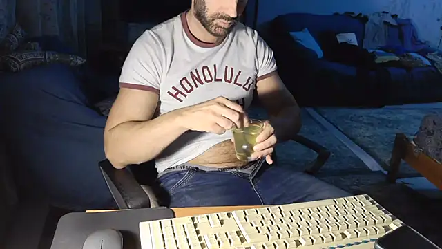 TebaldHot Adlı Modelin Canlı XXX Sohbeti