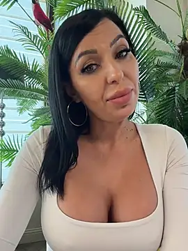ReynaMoreln Live XXX chat