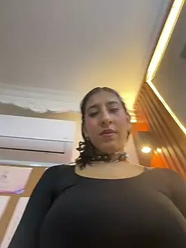 Chat XXX en directo de Violet_rousse7
