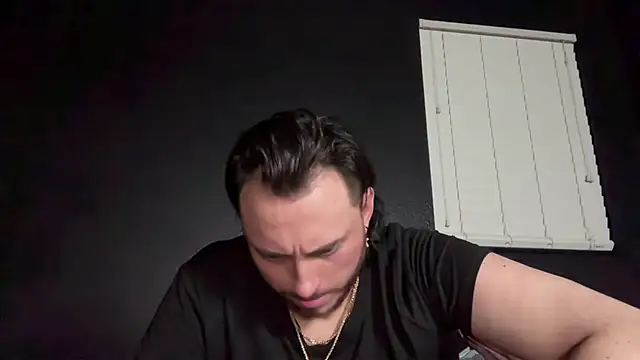 WhiteMamba6910のライブXXXチャット
