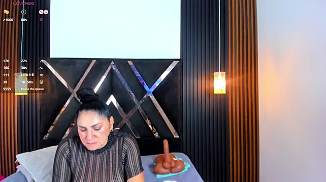carlota_curvy's Live XXX Chat
