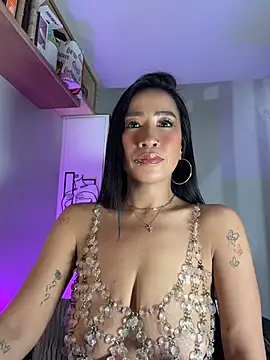 AsianMilfSheryl Obrolan Langsung XXX