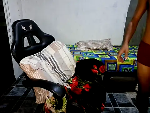 دردشة Rowy_Cam الجنسية المباشرة