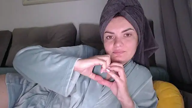 XXX chat uživo modela Isabelitta333