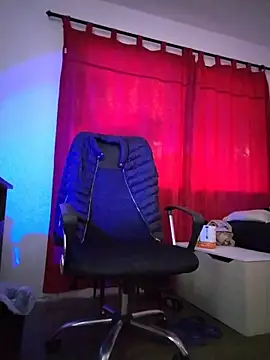 BadboyX333 现场XXX聊天