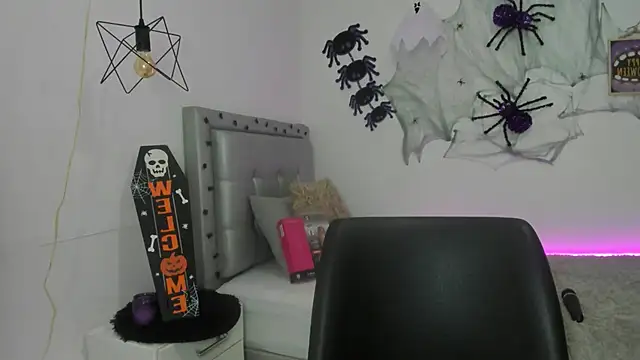 andrea_garciatx's Live XXX Chat