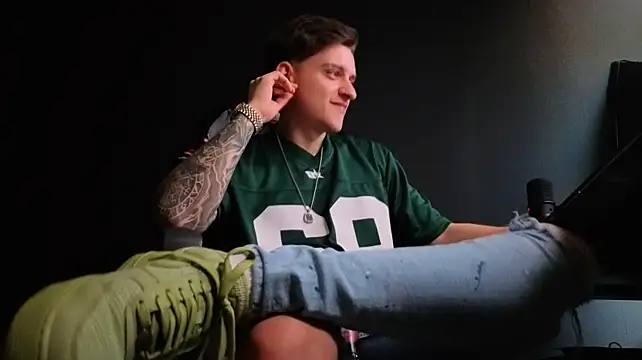 FelixStarkk Chat XXX live