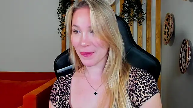 Chatroom XXX en direct de ElaraVoltage