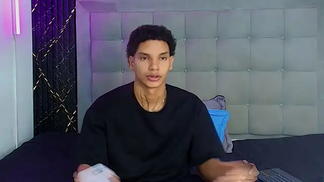 Chat XXX Live kai_storm77