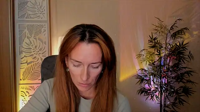 Chat +18 de RebeccaMartinez ao vivo