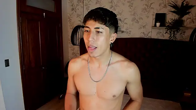 Chat +18 de Gerard_evans_ ao vivo