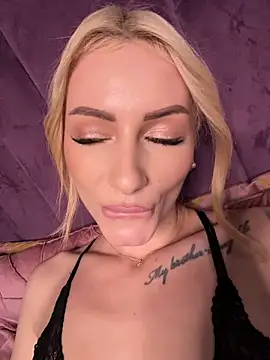 AngieShaen Live XXX chat