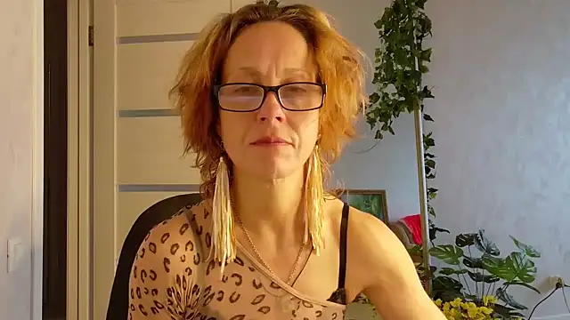 XXX chat uživo modela LioraWeiss