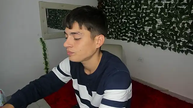 Czat XXX na żywo – The_beby_guy