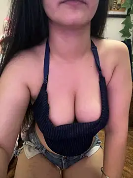Maahhii Chat XXX in diretta