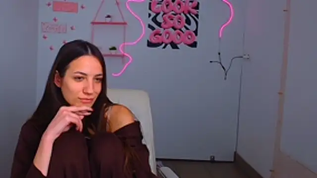 XXX chat uživo modela Dana_Joy_