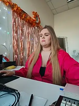 Juicy_PeachLux Chat XXX in diretta