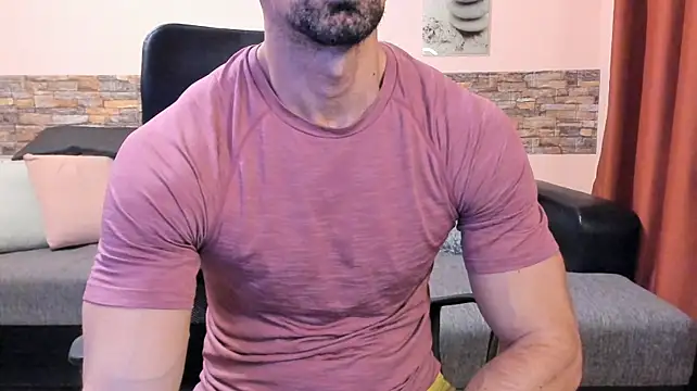XXX chat uživo modela HotHunkTrainer
