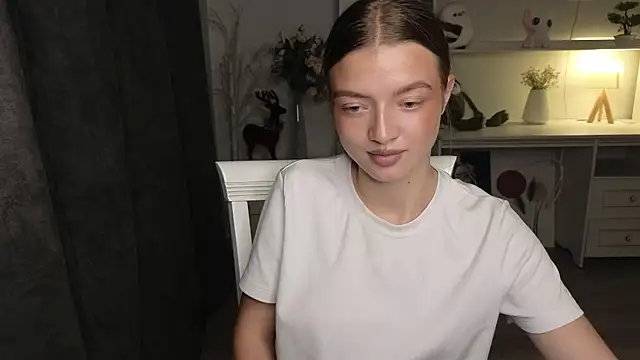 LaciArenales' Live XXX Chat