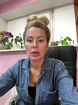 Tania201243 – Naživo XXX chat