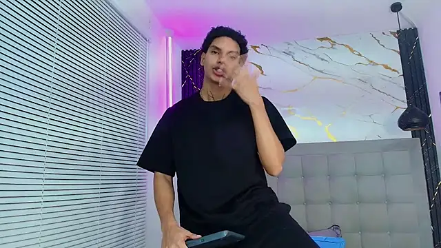 دردشة kai_storm77 الجنسية المباشرة