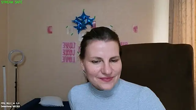 دردشة Mirabelle_Velvet الجنسية المباشرة