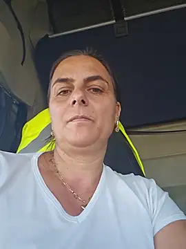 צ'אט XXX בשידור חי של IsabelleCraft