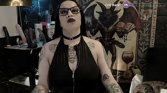 Chat XXX en directo de Evil_Queen_666