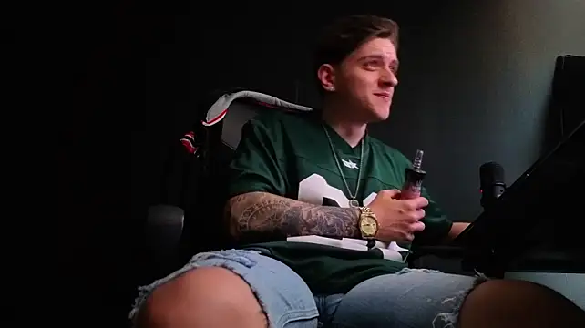 FelixStarkk élő XXX-chatje
