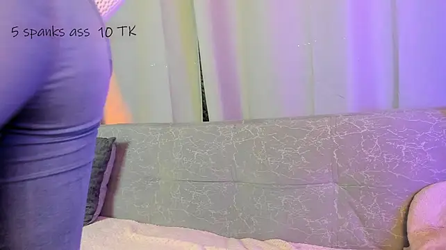 Im_megaan XXX чат на живо