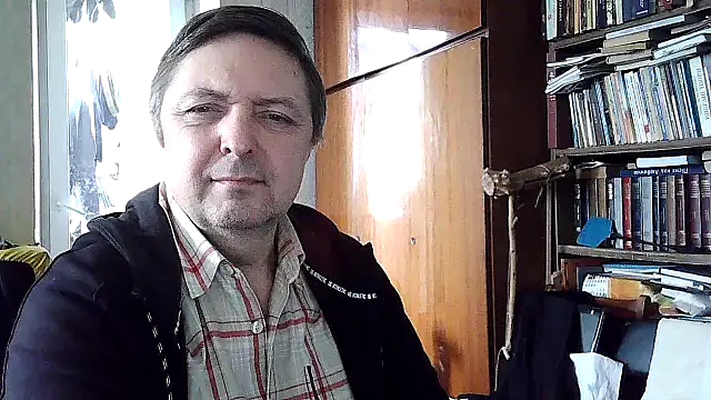Show modela Pokaz2020 na web-kameri