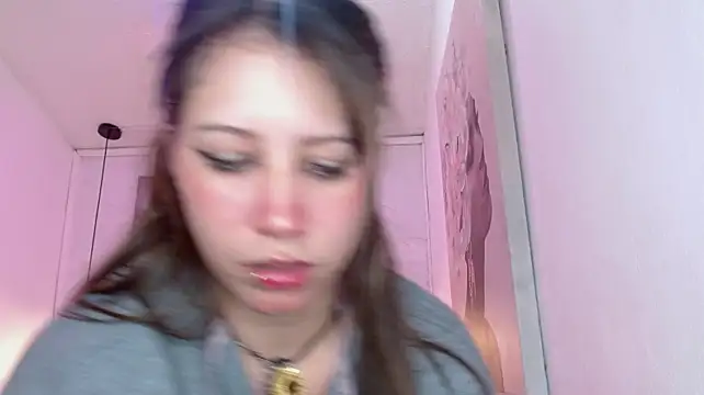 Chat +18 de zooey_ ao vivo