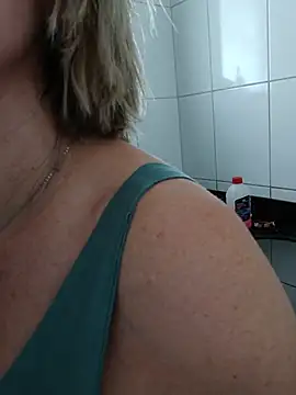 Misaudibel Live XXX-chat